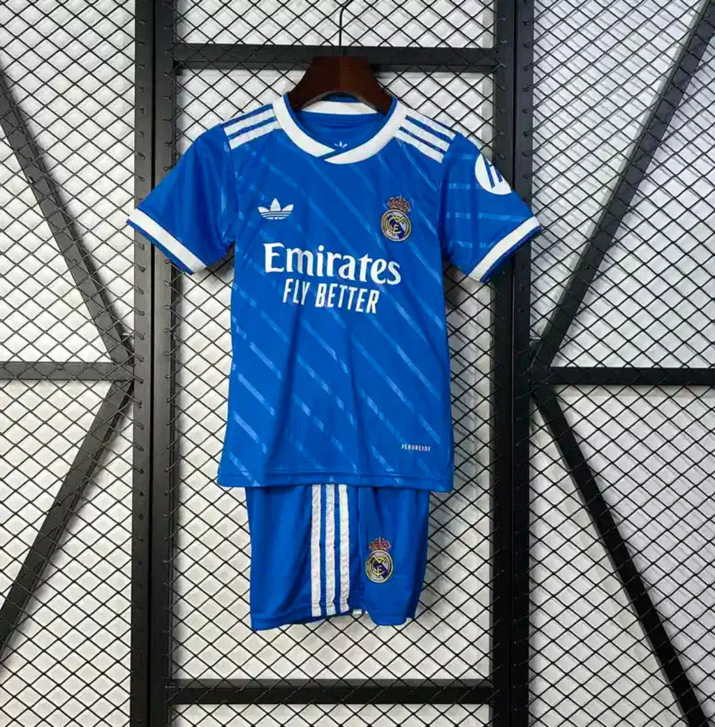 Real Madrid Niños Visitante (3ª) 2025-26 - Fútbol Club Vintage