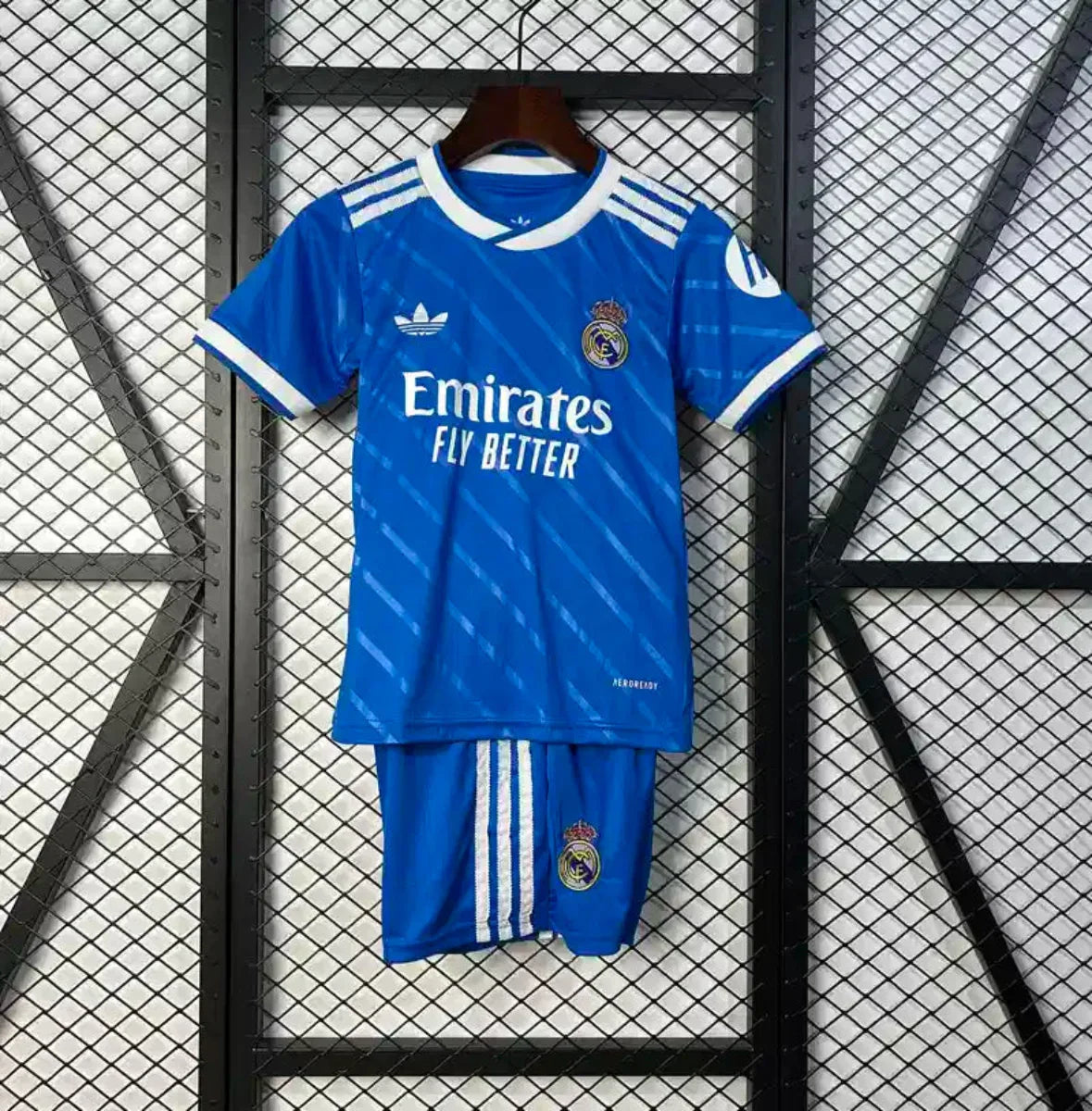 Real Madrid Niños Visitante (3ª) 2025-26 - Fútbol Club Vintage