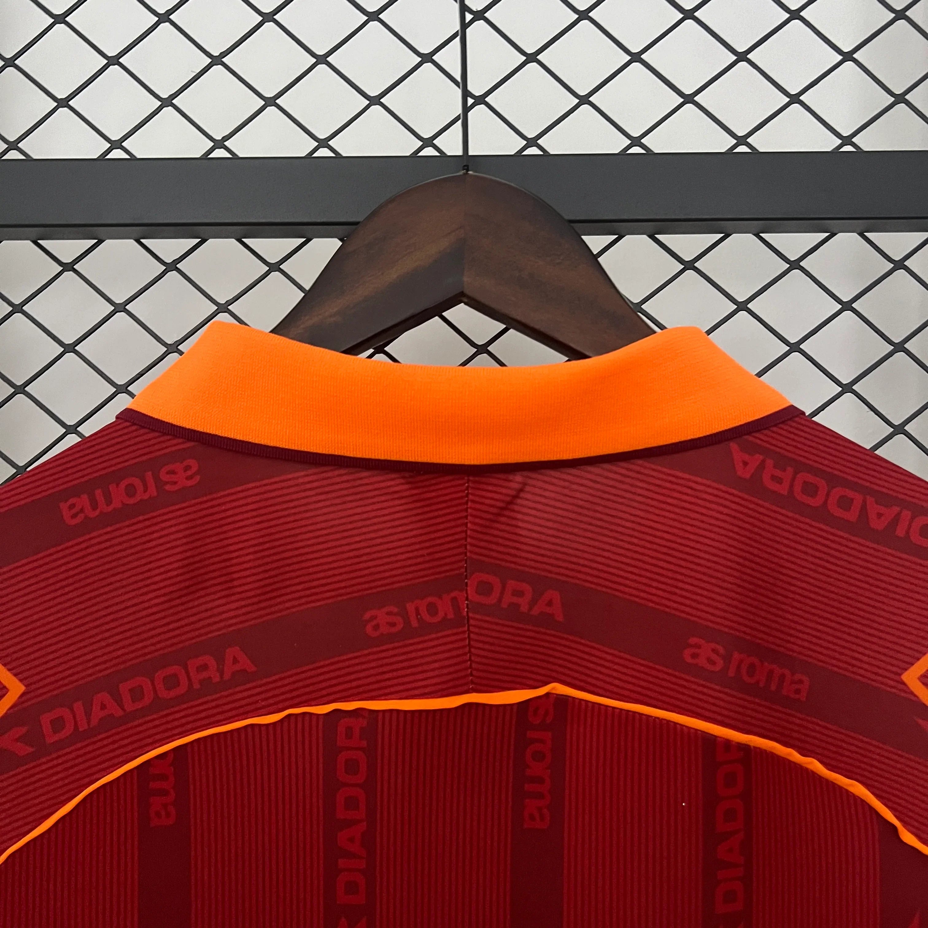 Camiseta Retro AC Roma 1999-00 - Fútbol Club Vintage