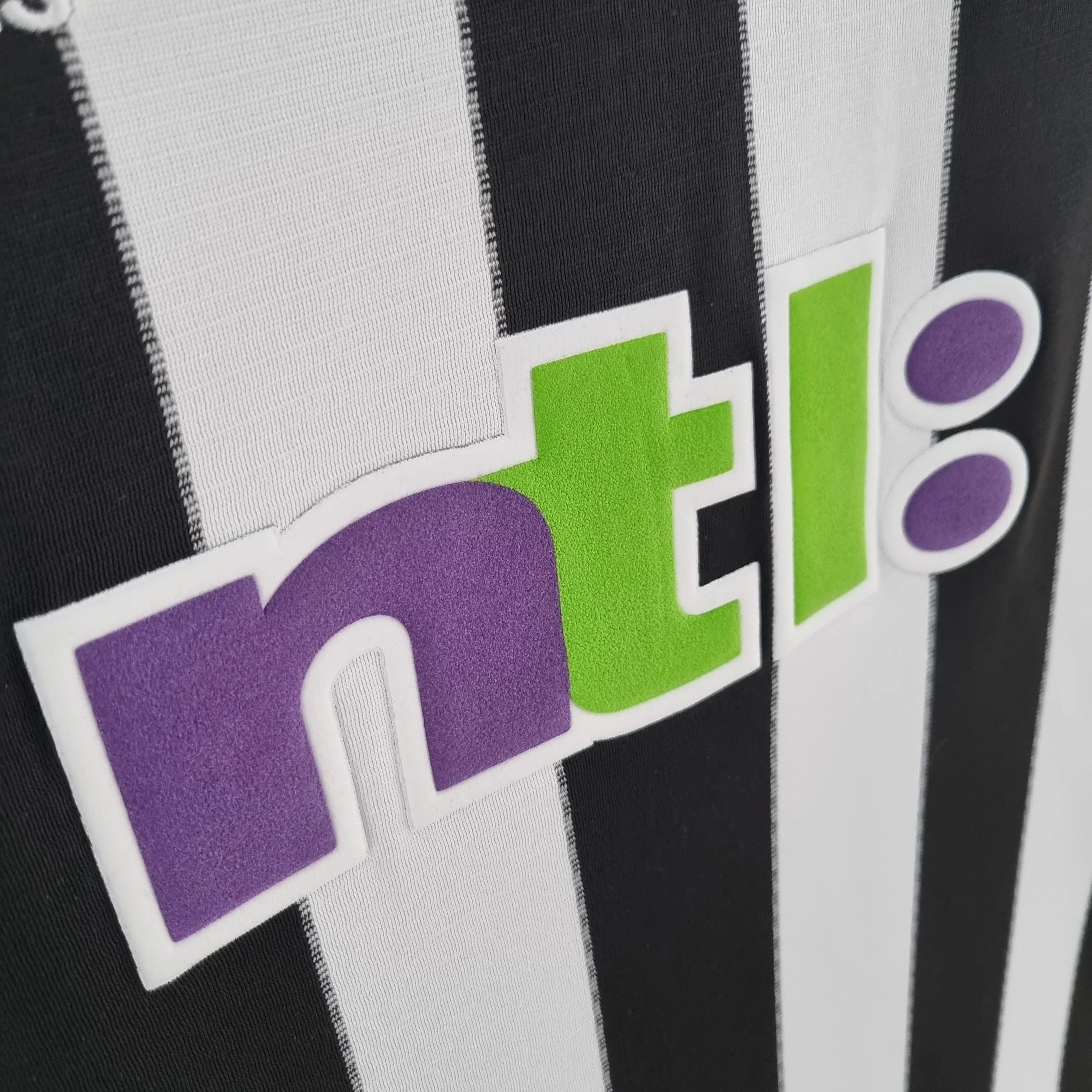 Camiseta Retro Newcastle United 2000-01 - Fútbol Club Vintage