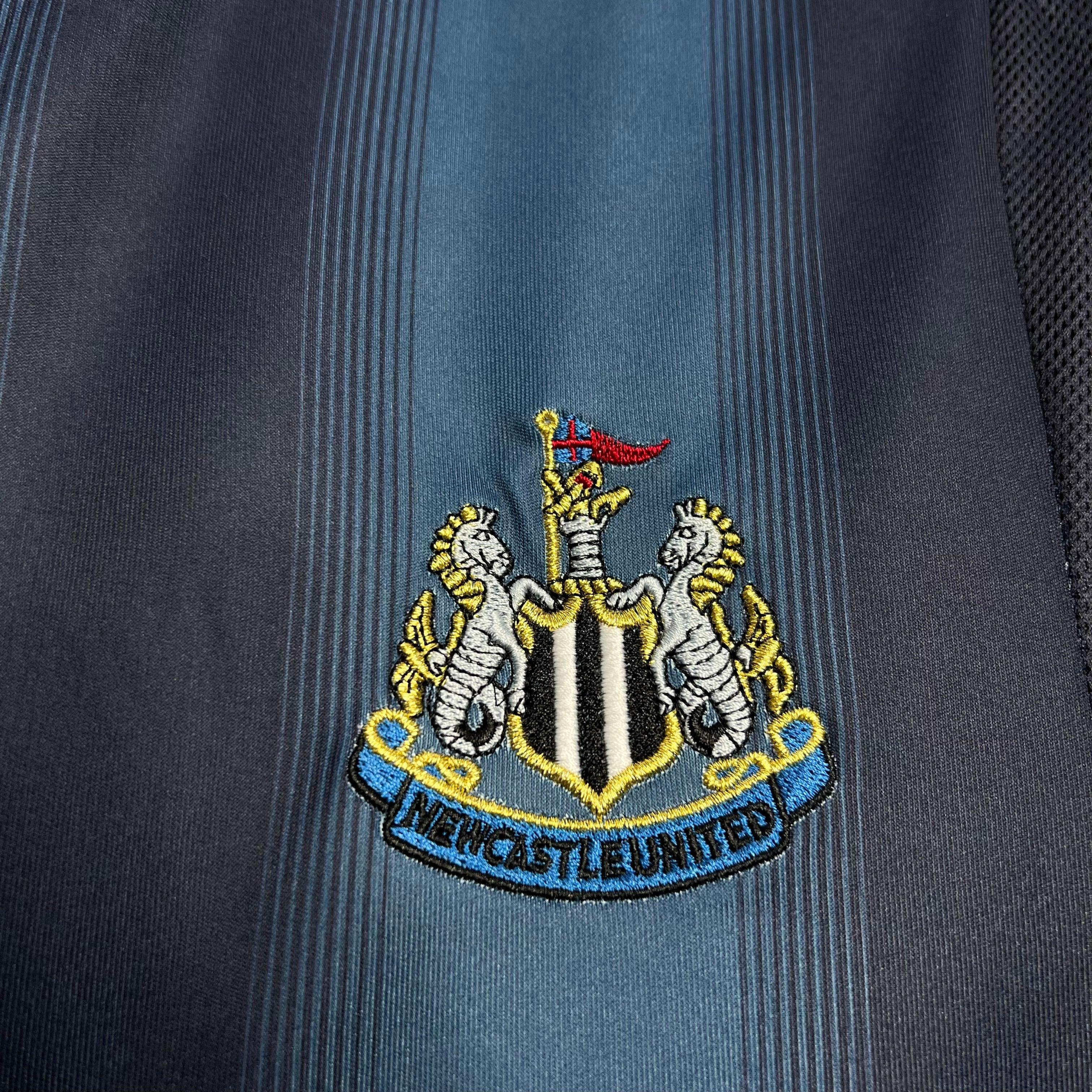 Camiseta Retro Newcastle United Visitante 2004-05 - Fútbol Club Vintage