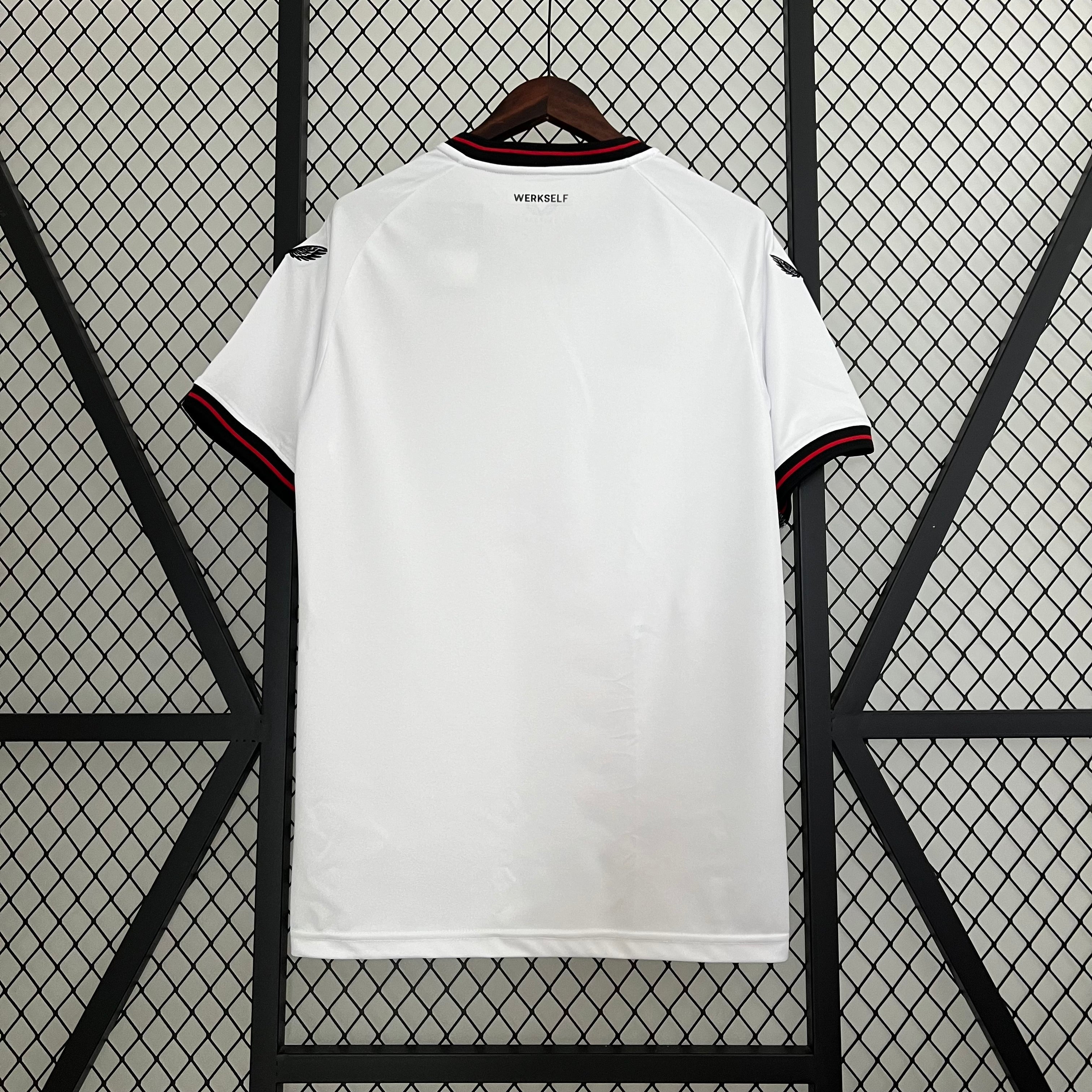 Camiseta Bayer Leverkusen 2023-24