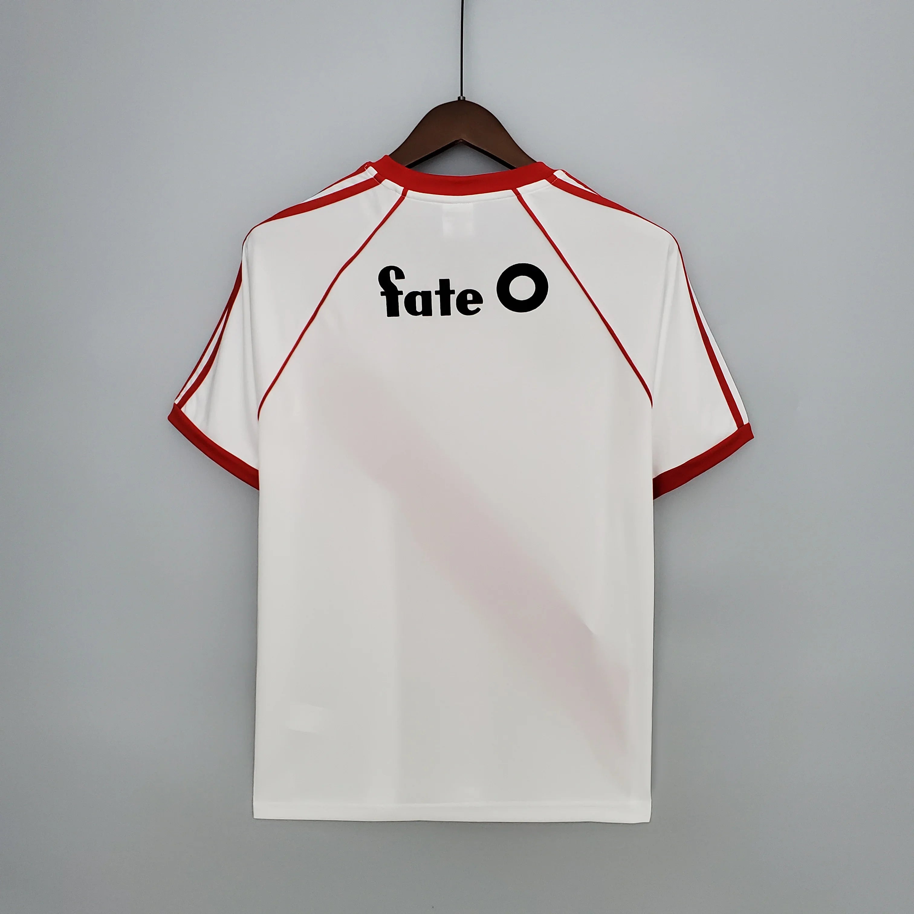 Camiseta Retro River Plate 1986 - Fútbol Club Vintage