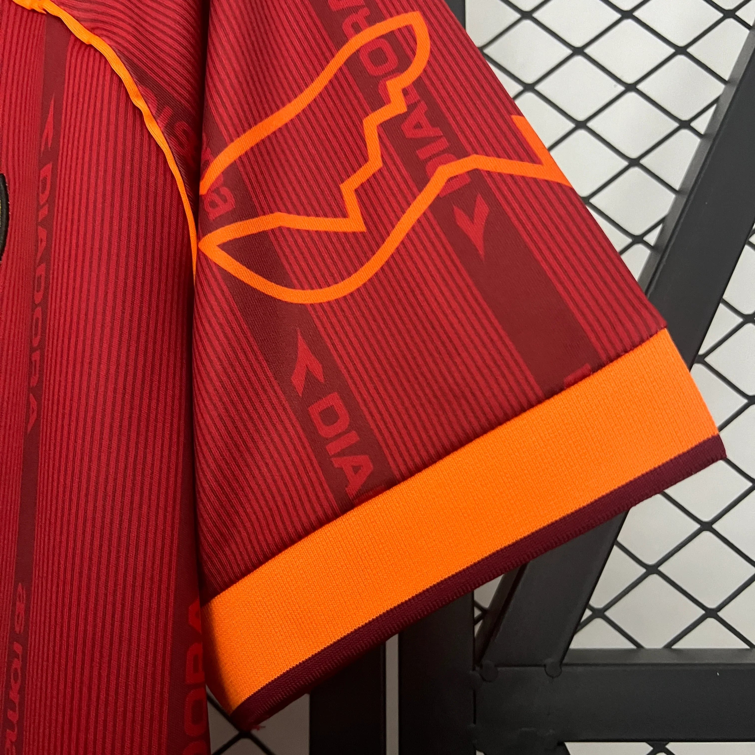 Camiseta Retro AC Roma 1999-00 - Fútbol Club Vintage
