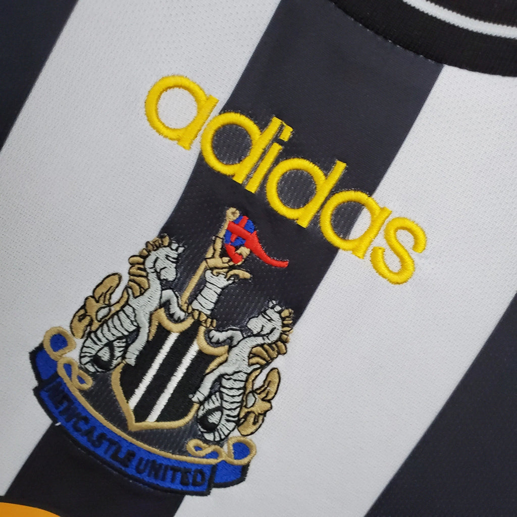 Camiseta Retro Asprilla Newcastle United 1997-99 - Fútbol Club Vintage