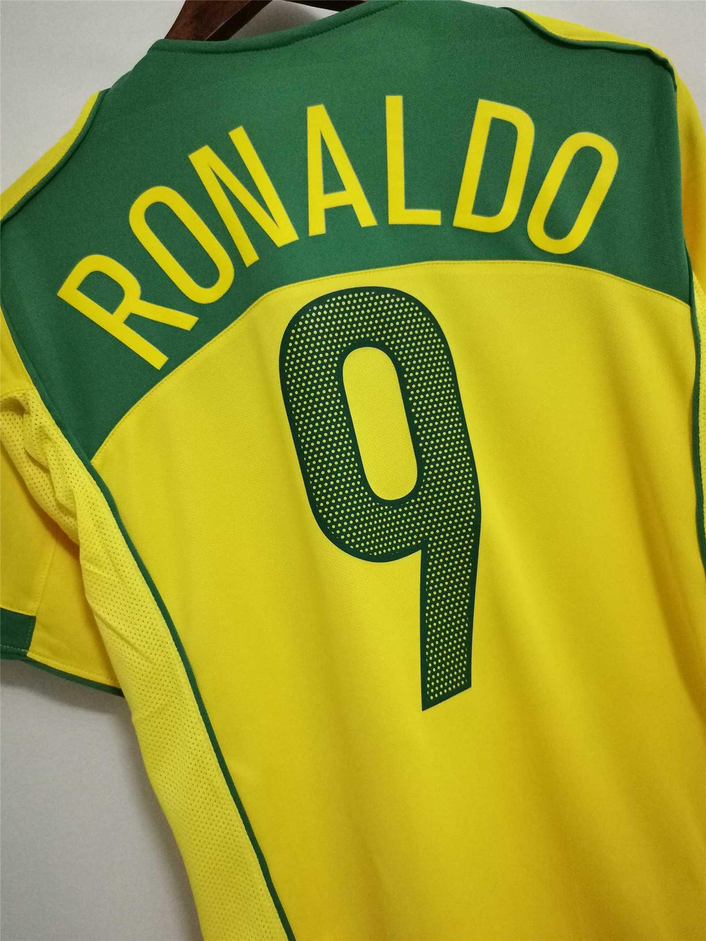 Camiseta Retro Ronaldo Brasil 2004 - Fútbol Club Vintage