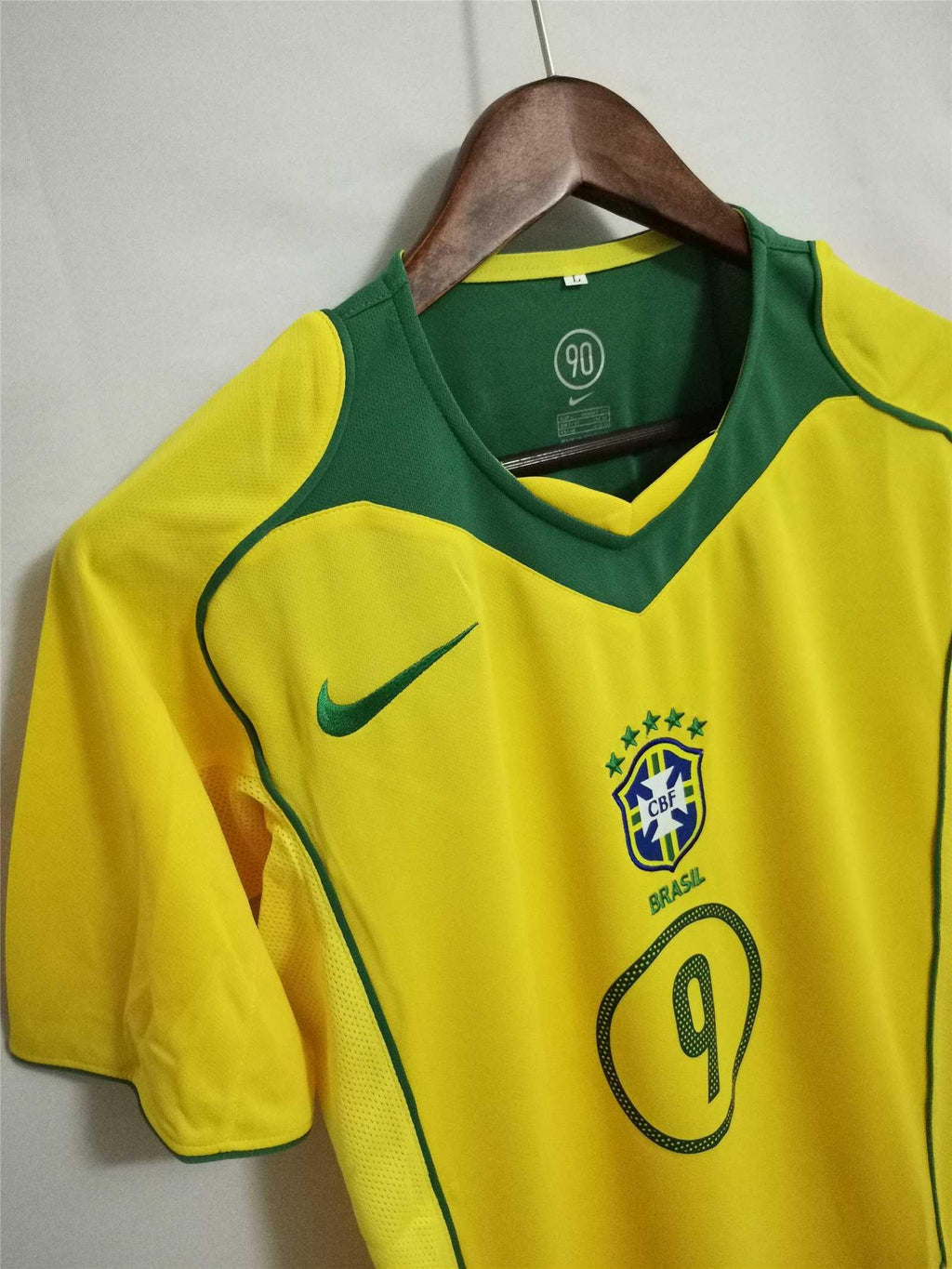 Camiseta Retro Ronaldo Brasil 2004 - Fútbol Club Vintage