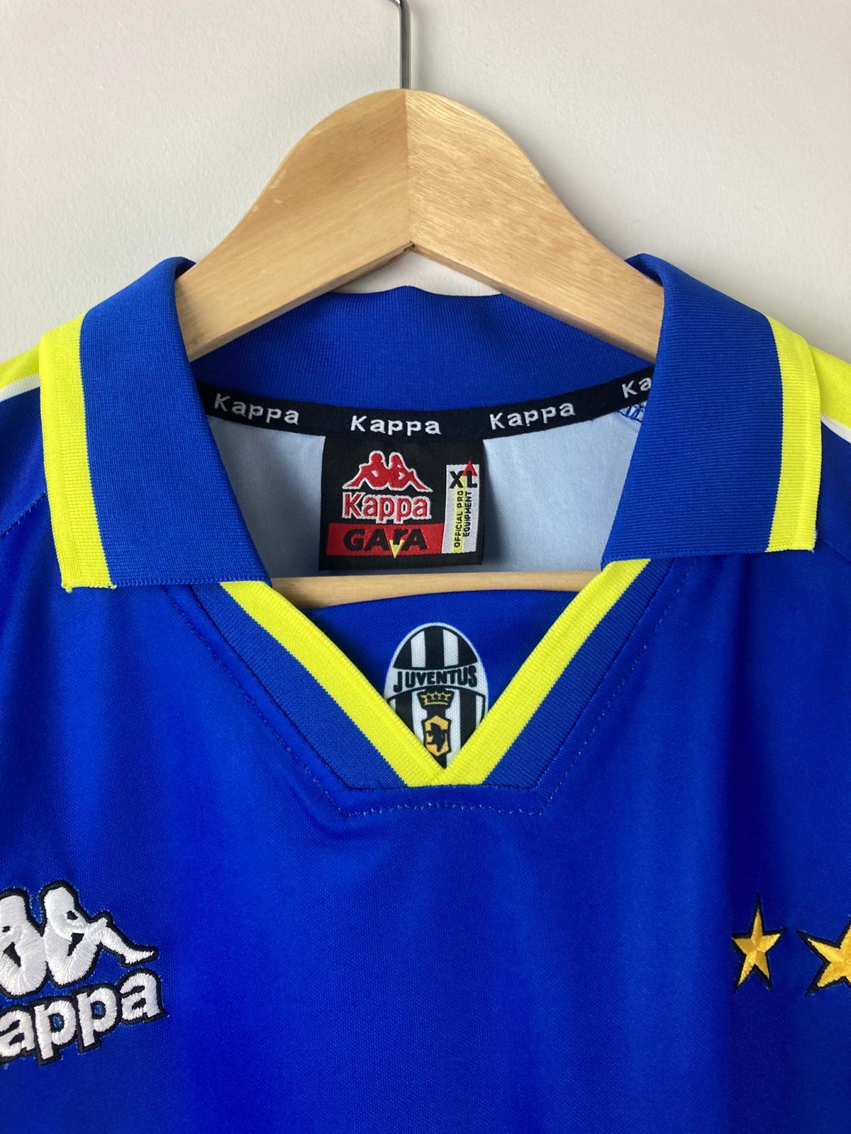 Camiseta Retro Zidane Juventus de Turín Visitante 1995-97 - Fútbol Club Vintage