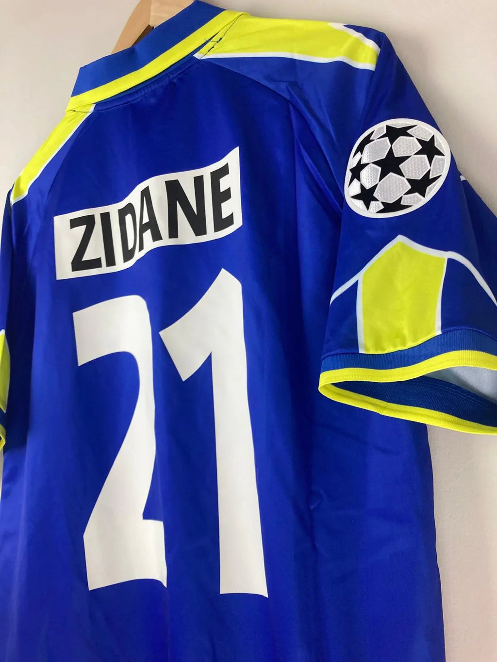 Camiseta Retro Zidane Juventus de Turín Visitante 1995-97 - Fútbol Club Vintage
