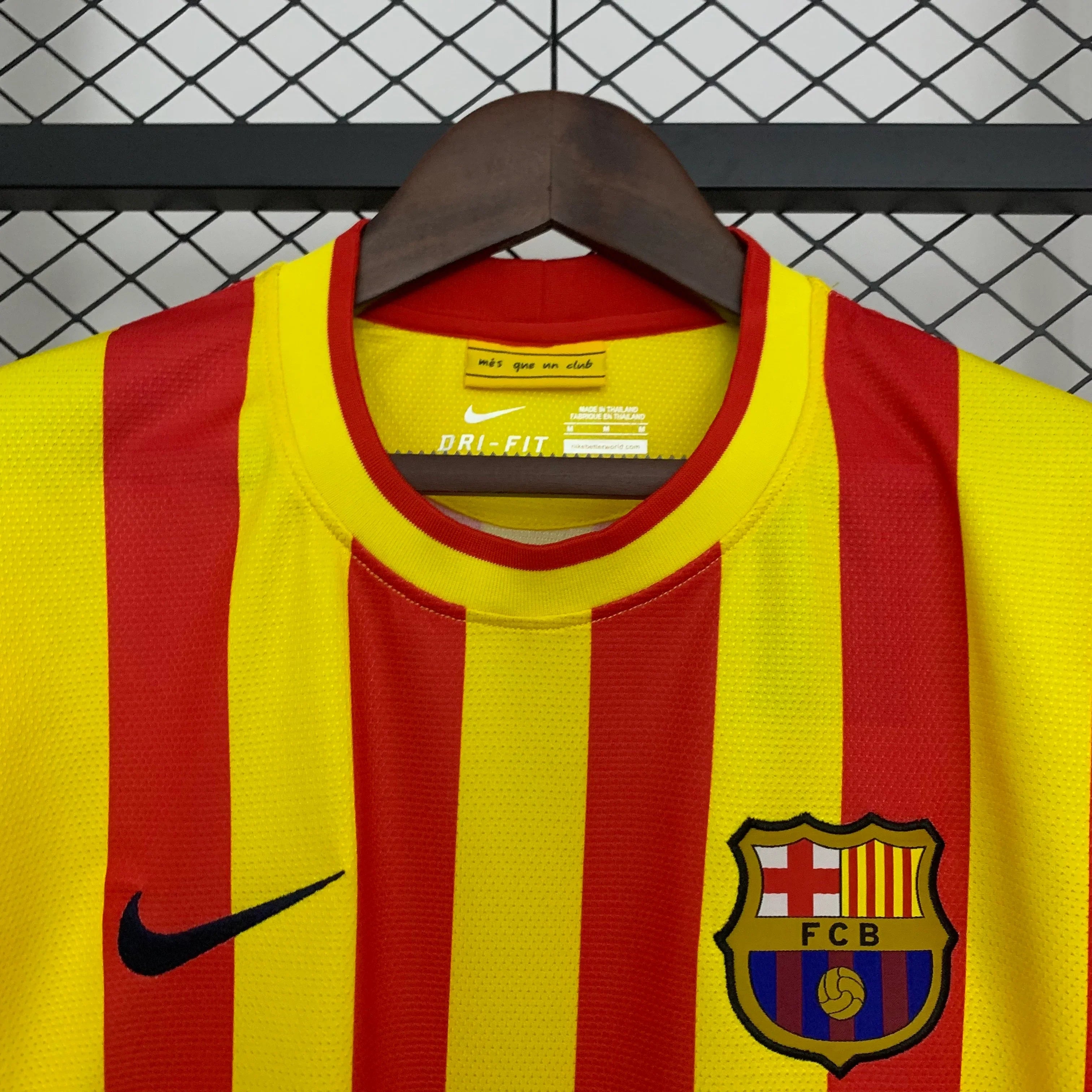 Camiseta Retro FC Barcelona Visitante 2013-14 - Fútbol Club Vintage