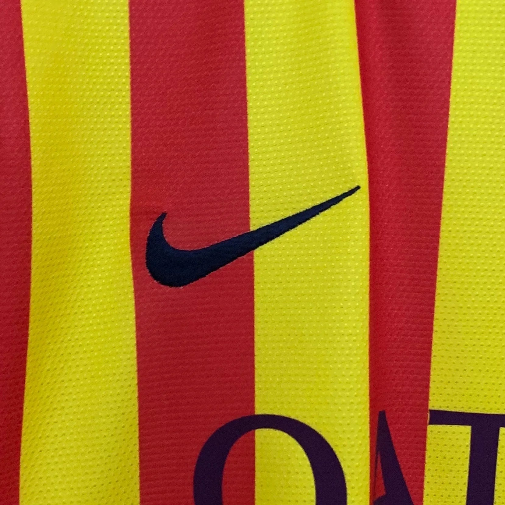 Camiseta Retro FC Barcelona Visitante 2013-14 - Fútbol Club Vintage