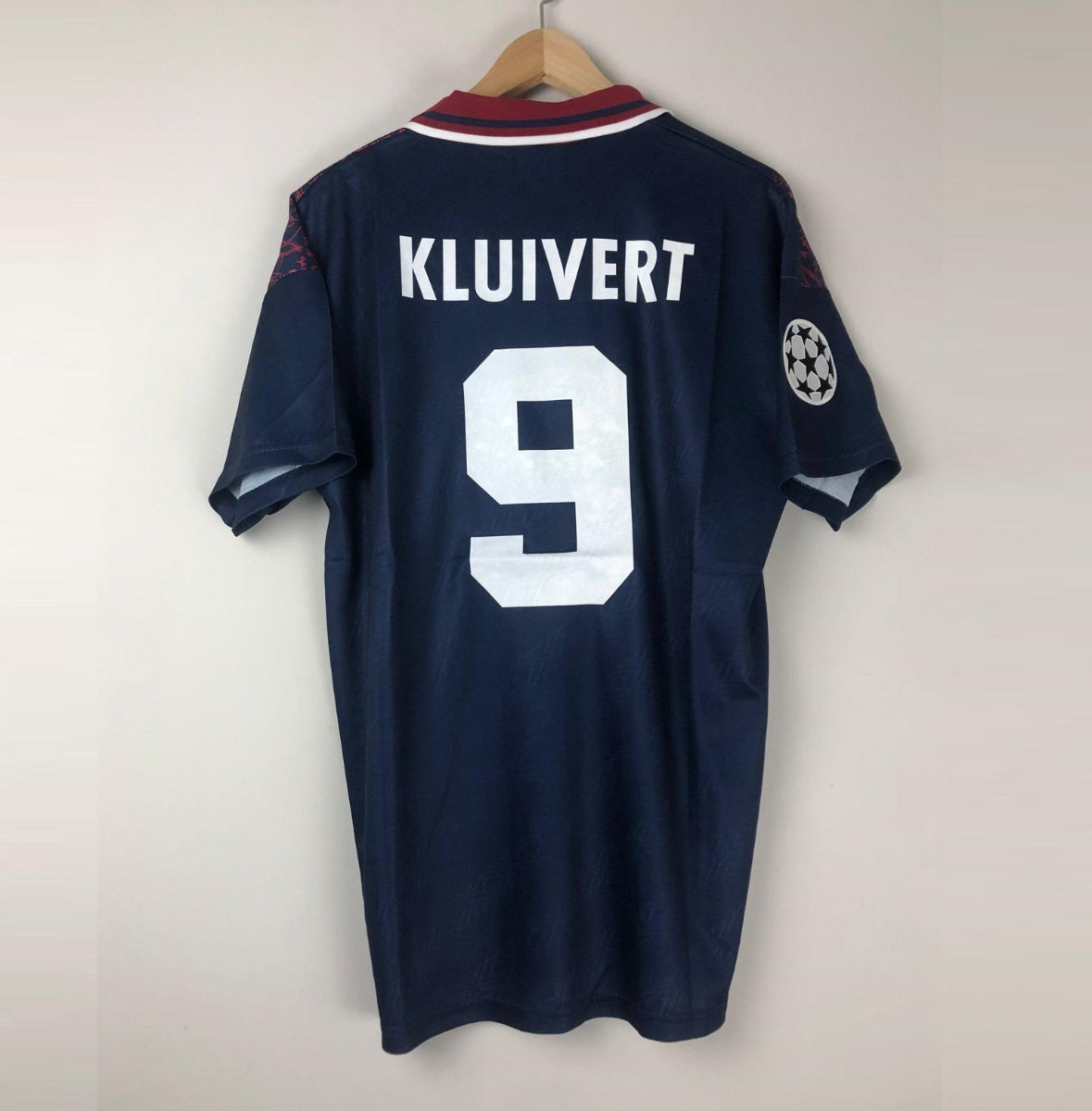 Camiseta Retro  Kluivert AFC Ajax Visitante 1995