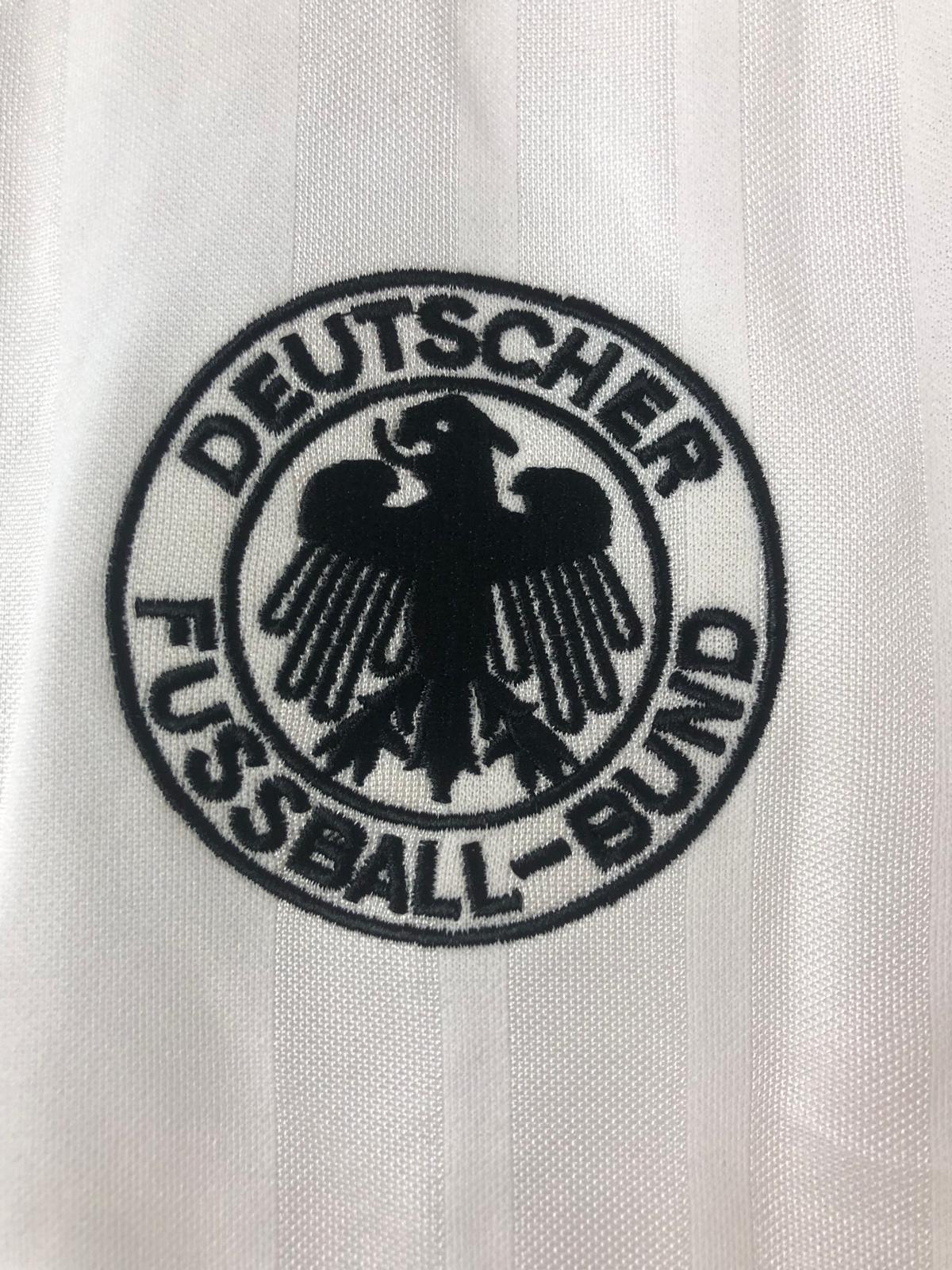 Camiseta Retro Matthäus Clásica Alemania 1992 - Fútbol Club Vintage