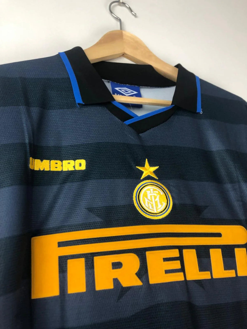 Camiseta Retro Ronaldo Inter Milán Visitante 1997-98 - Fútbol Club Vintage
