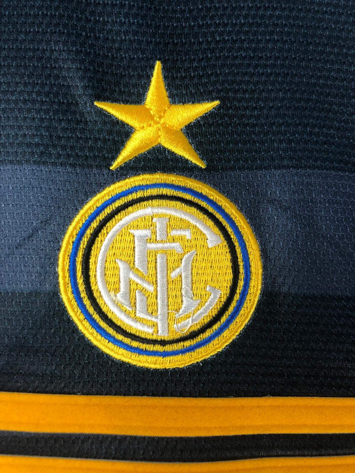 Camiseta Retro Ronaldo Inter Milán Visitante 1997-98 - Fútbol Club Vintage