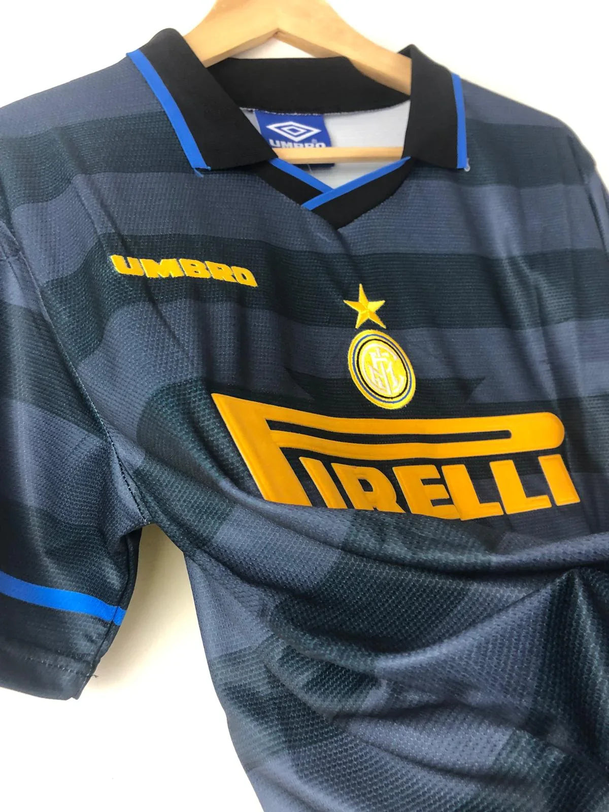 Camiseta Retro Ronaldo Inter Milán Visitante 1997-98 - Fútbol Club Vintage