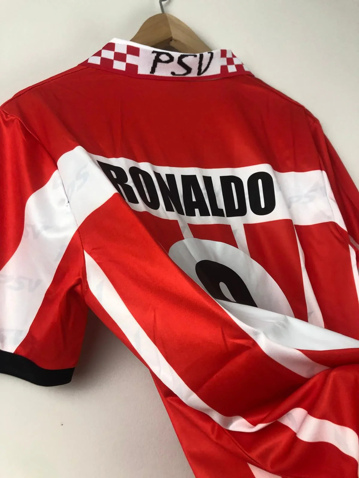 Camiseta Retro Ronaldo PSV Eindhoven 1995-96 - Fútbol Club Vintage