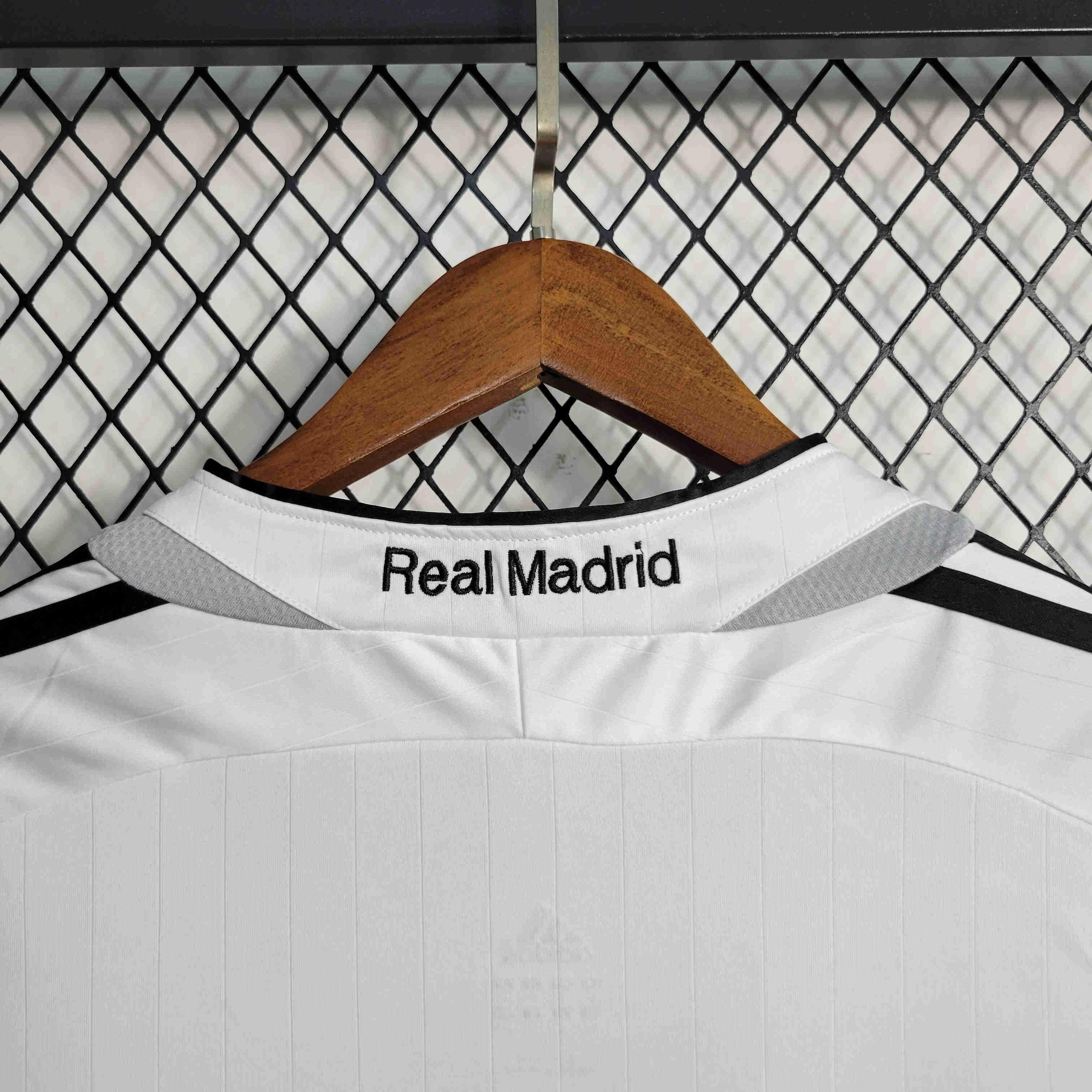 Real Madrid Manga Larga 2006 - Fútbol Club Vintage
