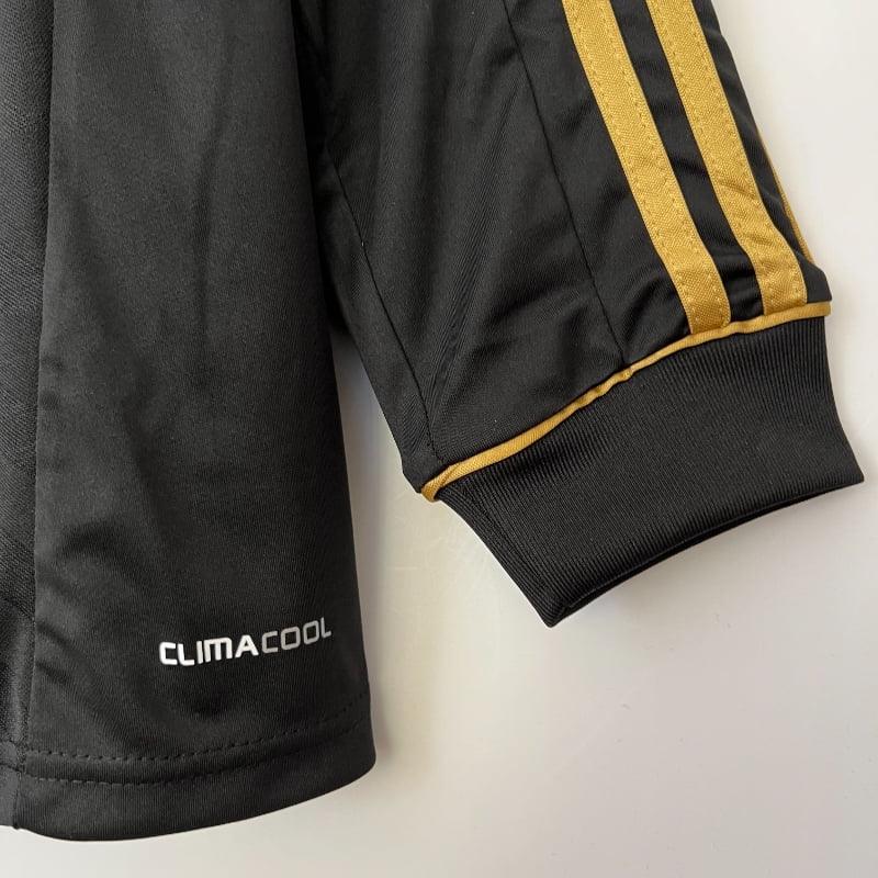 Camiseta Clásica Real Madrid Visitante Manga Larga 2011-12 - Fútbol Club Vintage
