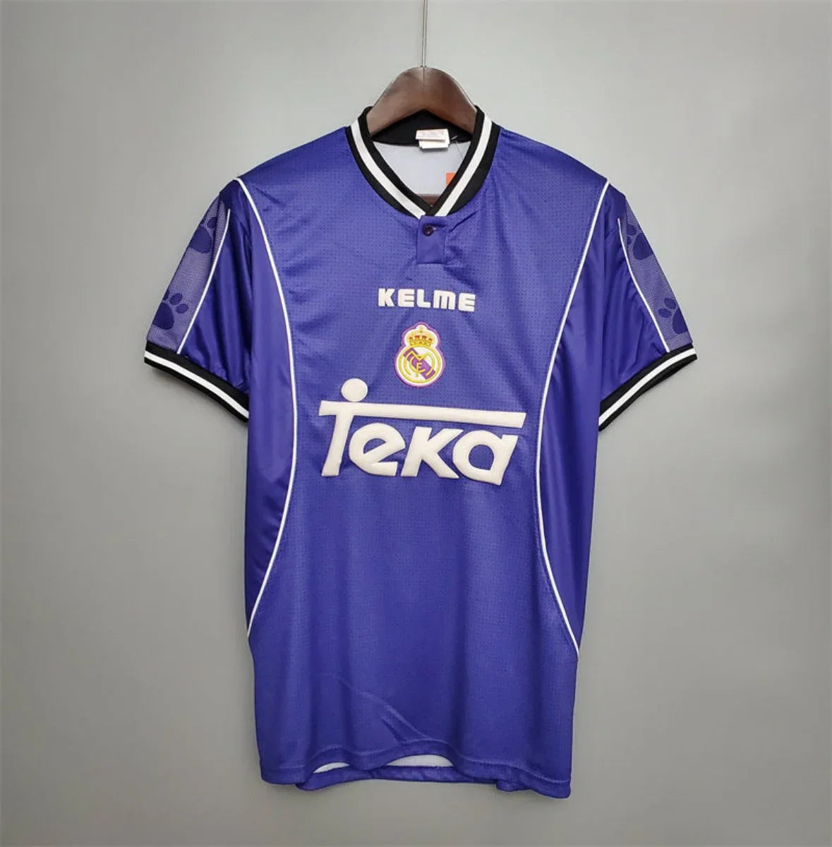 Camiseta Visitante Retro Real Madrid 1997-98 - Fútbol Club Vintage