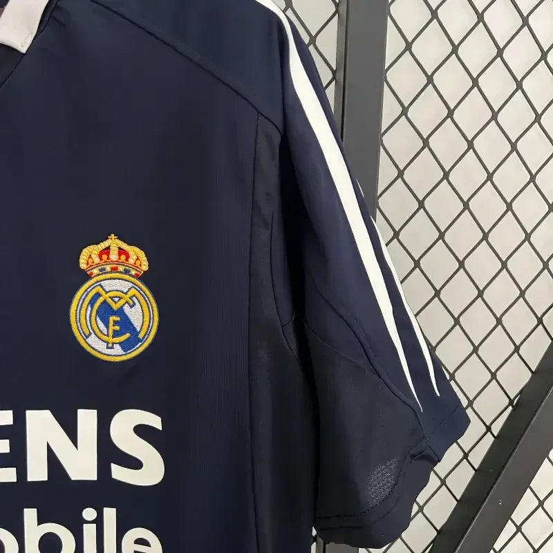 Camiseta Retro Real Madrid Visitante 2004-05 - Fútbol Club Vintage