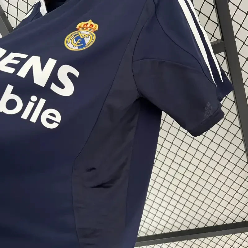 Camiseta Retro Real Madrid Visitante 2004-05 - Fútbol Club Vintage