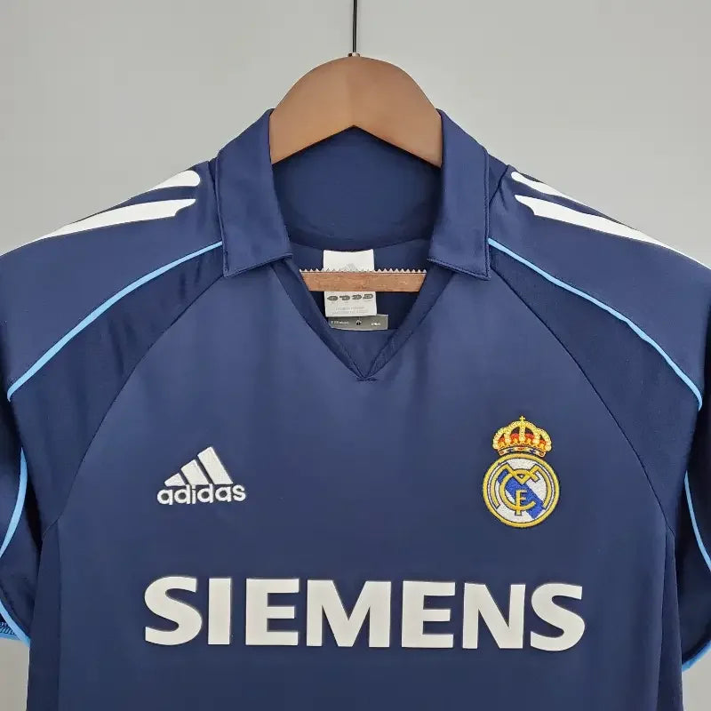 Camiseta Retro Real Madrid Visitante 2005-06 - Fútbol Club Vintage