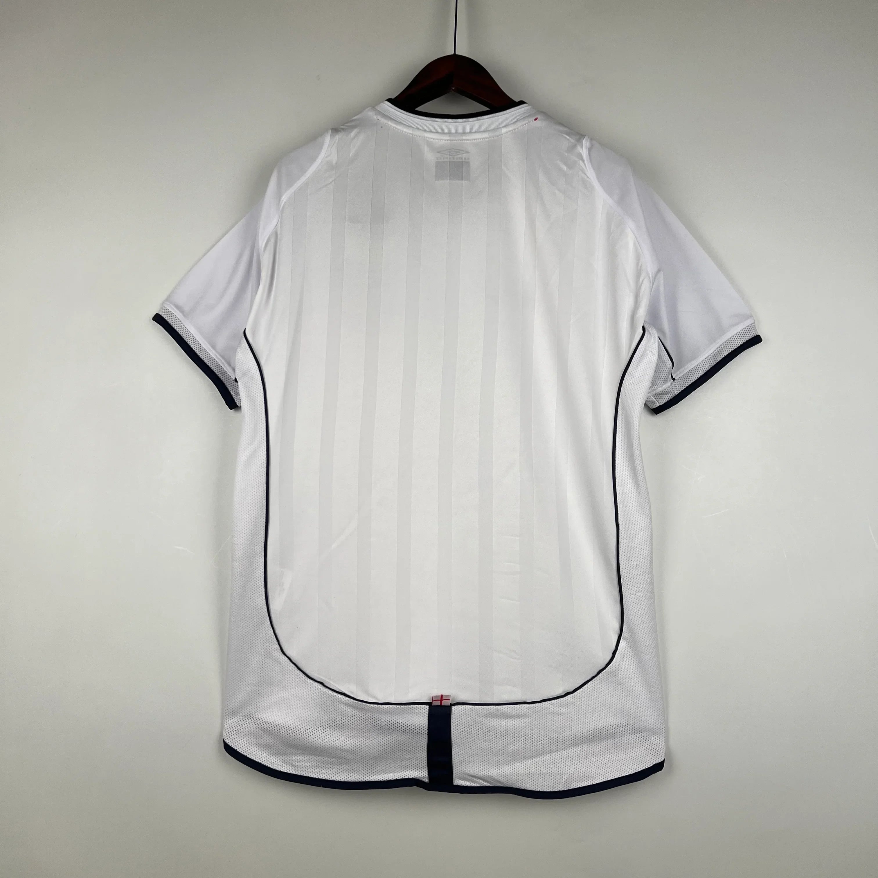 Camiseta Retro Inglaterra 2002 - Fútbol Club Vintage