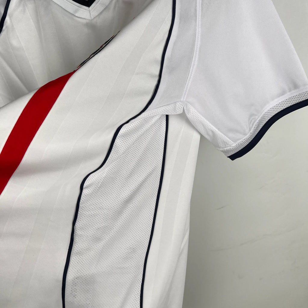Camiseta Retro Inglaterra 2002 - Fútbol Club Vintage