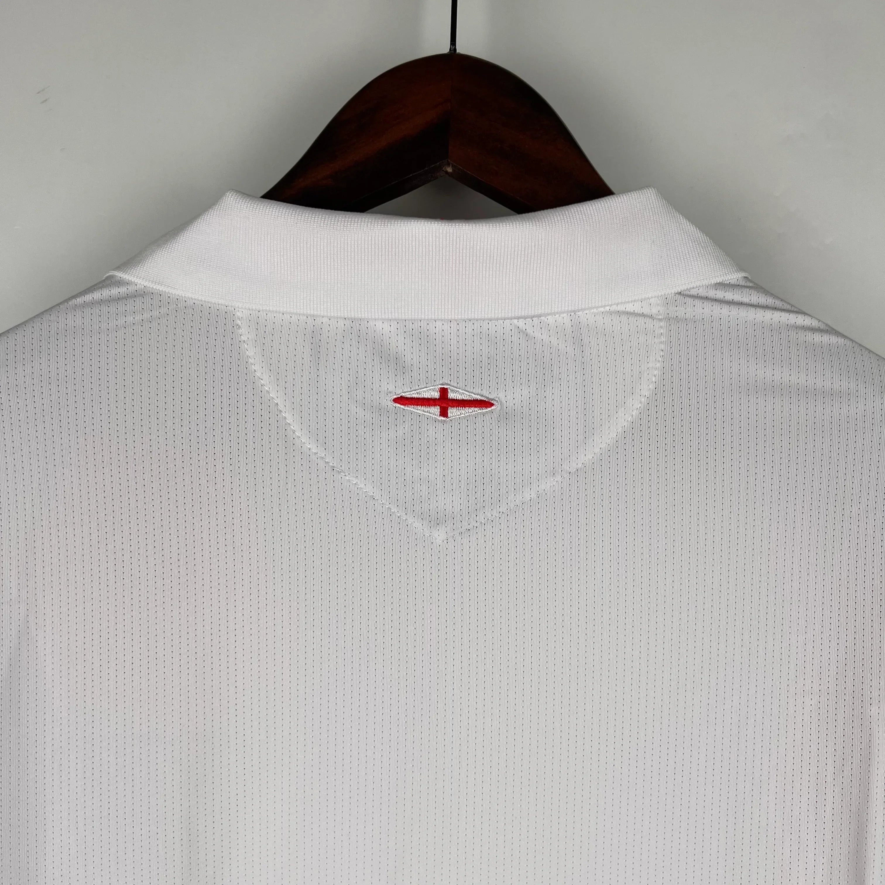 Camiseta Retro Inglaterra Mangas Largas 2006 - Fútbol Club Vintage