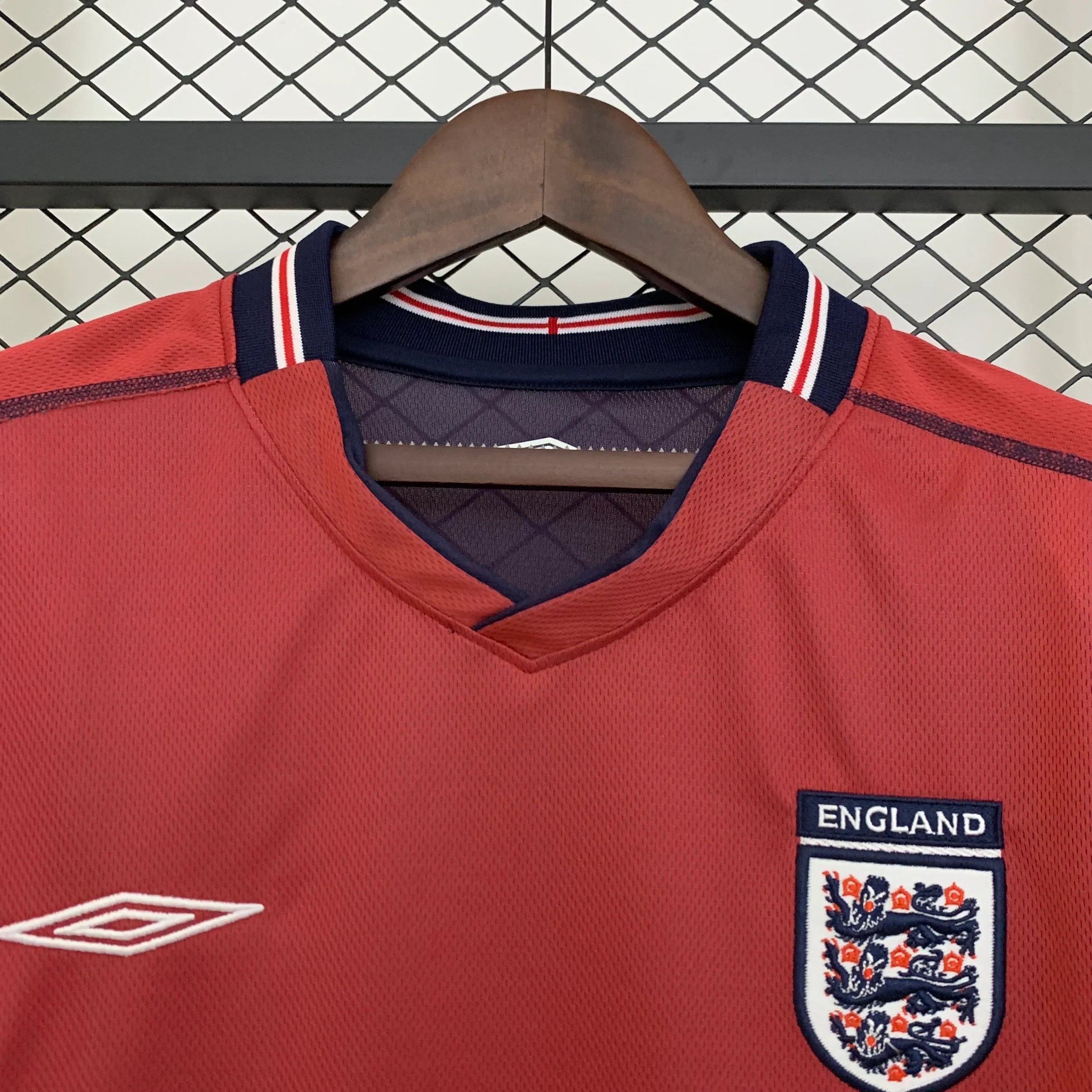 Camiseta Retro Inglaterra Visitante 2002 - Fútbol Club Vintage