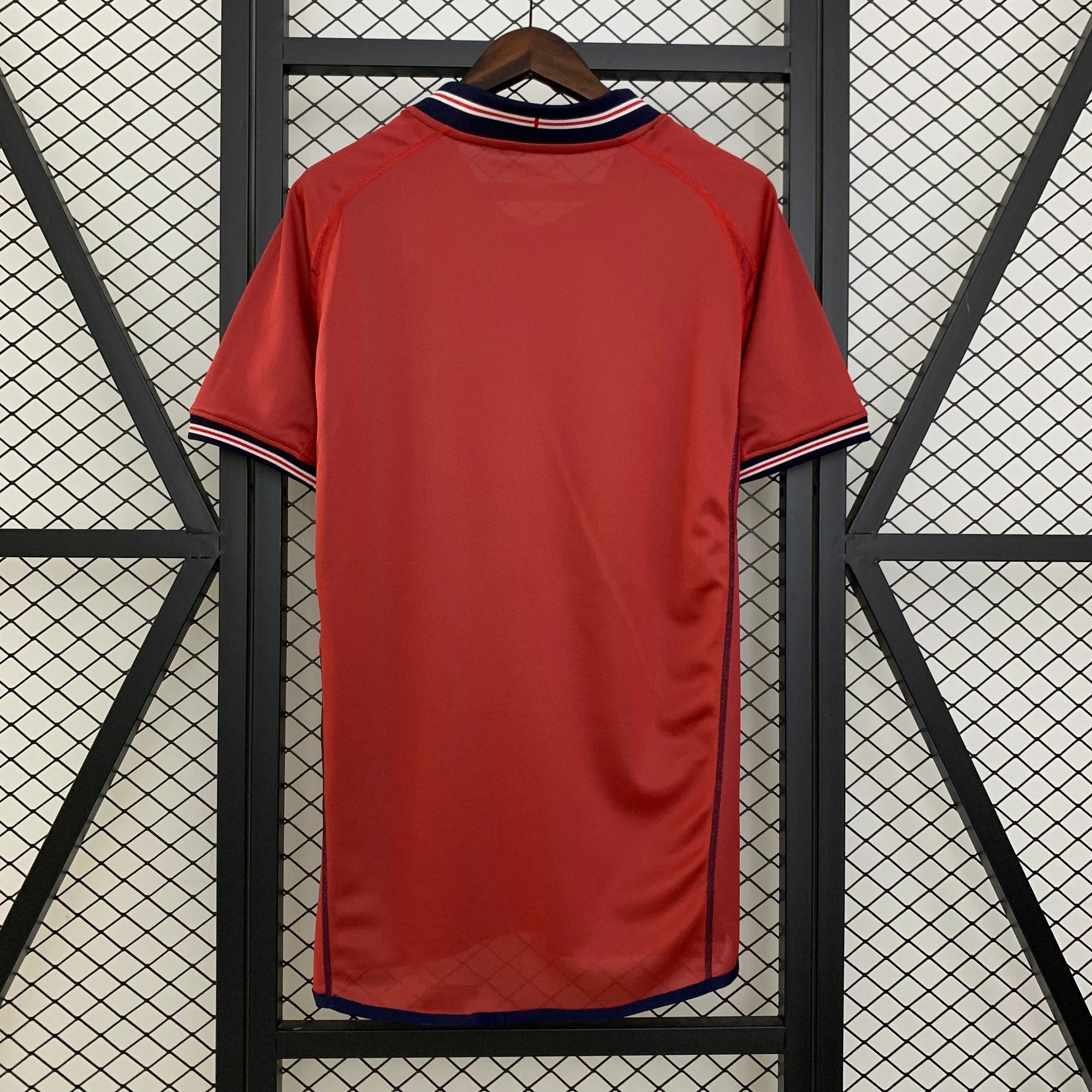 Camiseta Retro Inglaterra Visitante 2002 - Fútbol Club Vintage