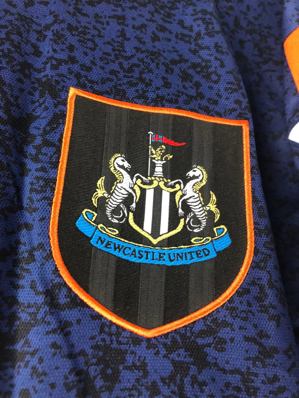 Camiseta Retro Shearer Newcastle Visitante 1997-98 - Fútbol Club Vintage