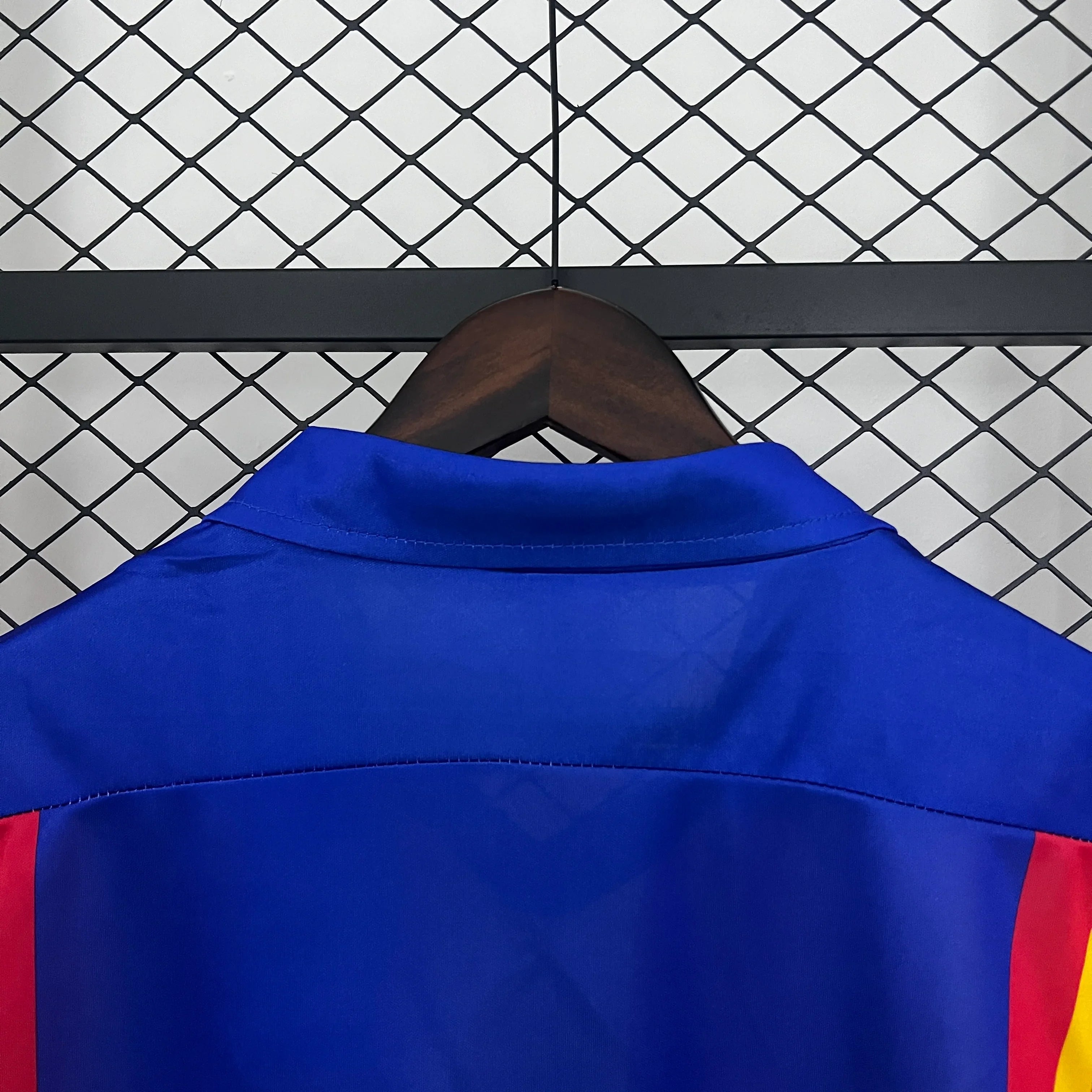 Camiseta Retro Valencia 1980-82 - Fútbol Club Vintage