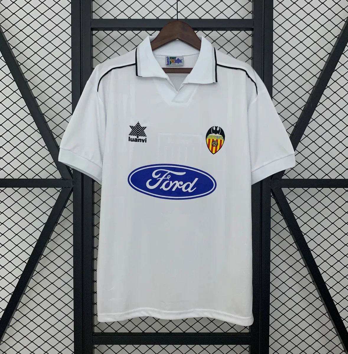 Camiseta Retro Valencia 1996-97 - Fútbol Club Vintage