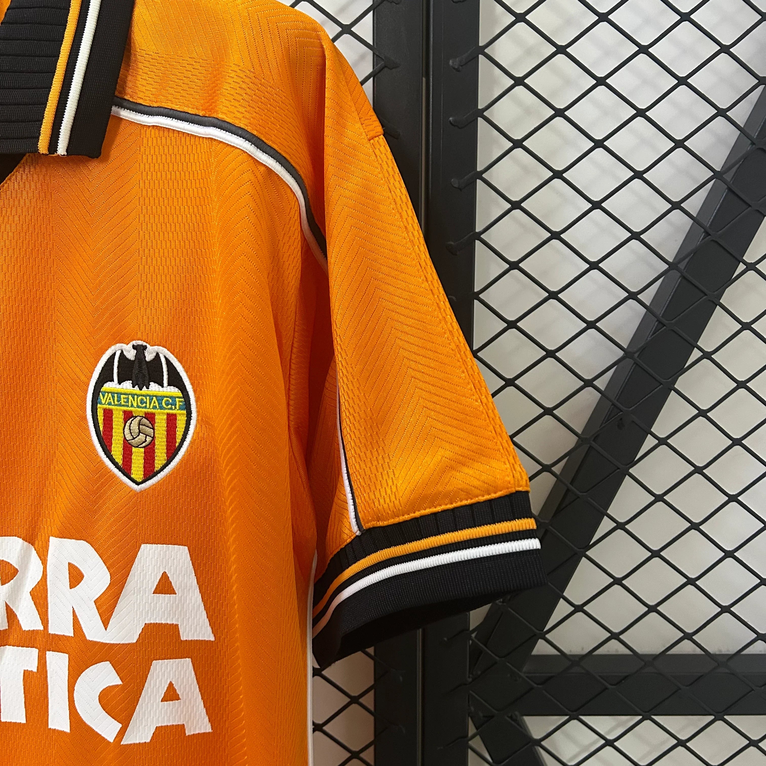 Camiseta Retro Valencia Visitante 1999-00 - Fútbol Club Vintage