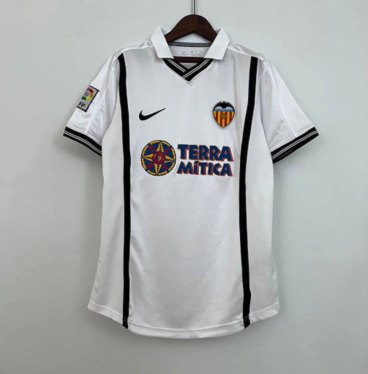 Camiseta Retro Valencia 2001-02 - Fútbol Club Vintage
