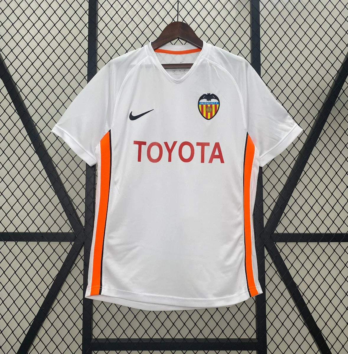 Camiseta Retro Valencia 2006-07 - Fútbol Club Vintage