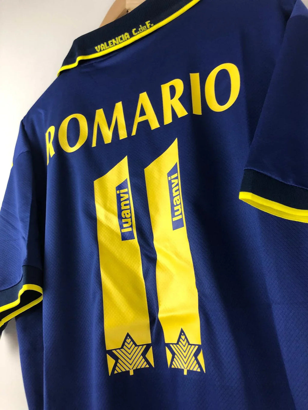Camiseta Retro Romario Valencia CF Visitante 1996-97 - Fútbol Club Vintage