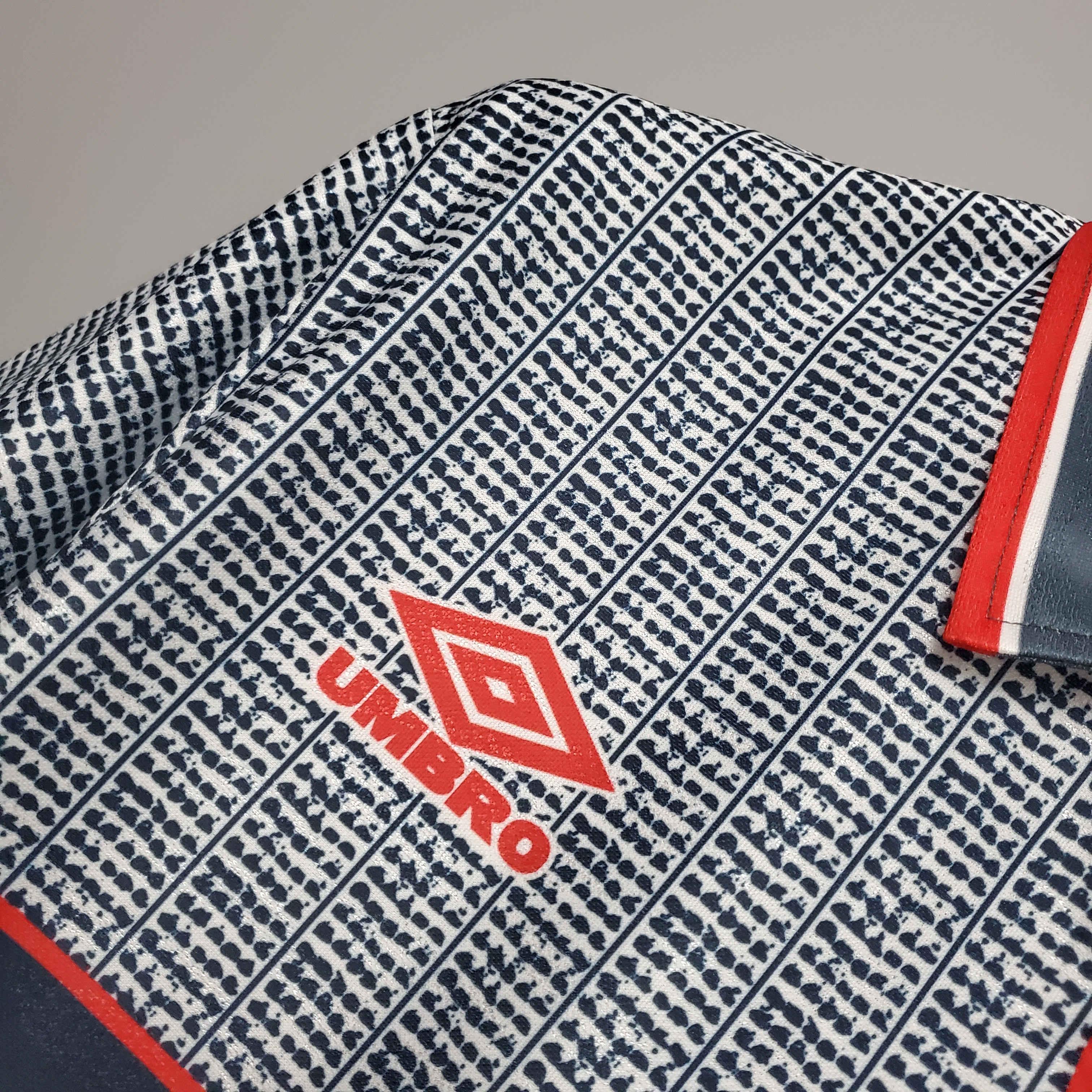 Camiseta Retro Manchester United FC Visitante 1995-96 - Fútbol Club Vintage