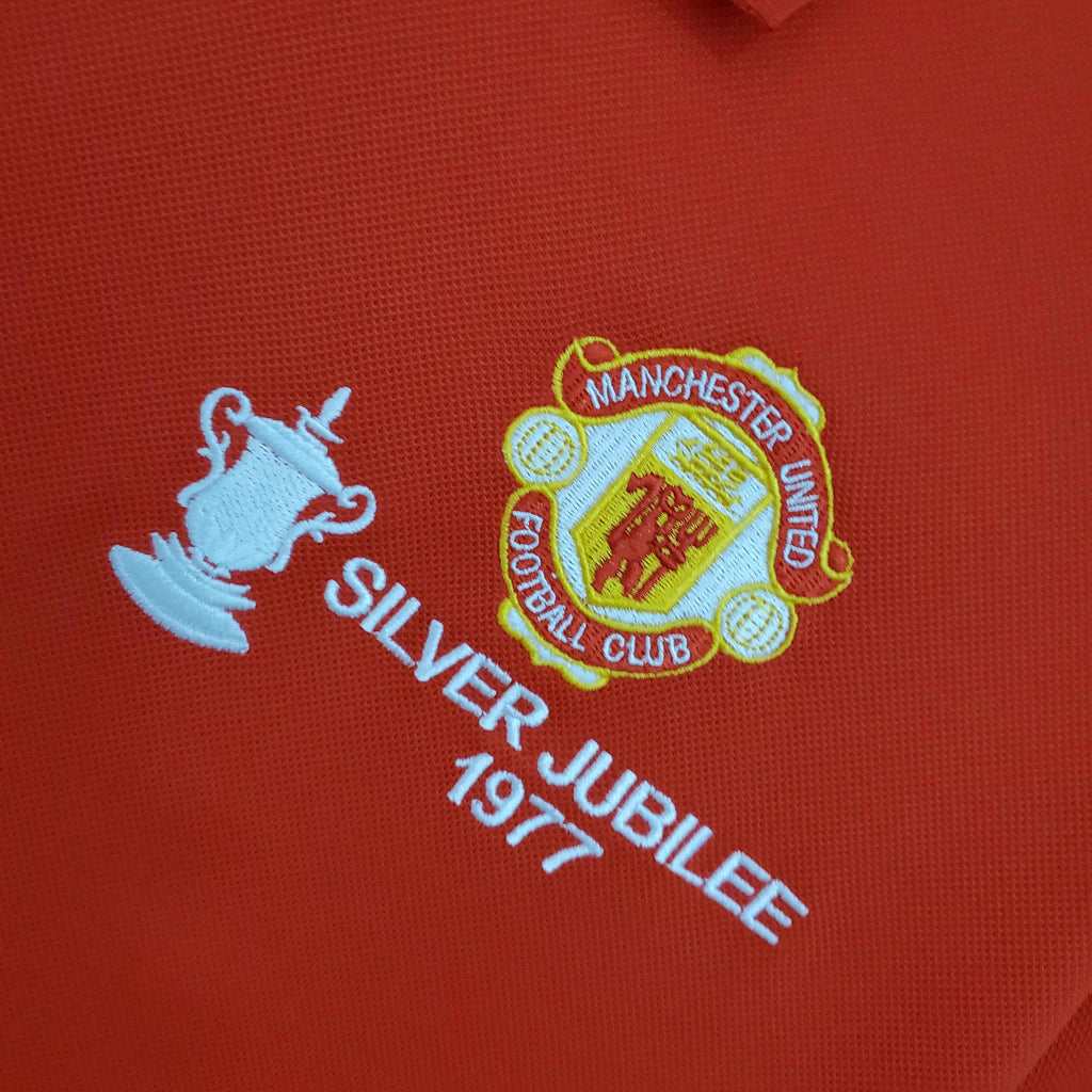 Camiseta Retro Manchester United FC 1977 - Fútbol Club Vintage