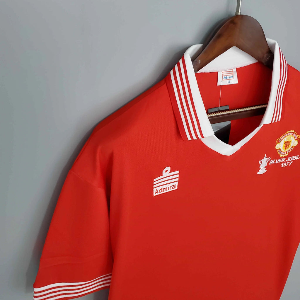 Camiseta Retro Manchester United FC 1977 - Fútbol Club Vintage