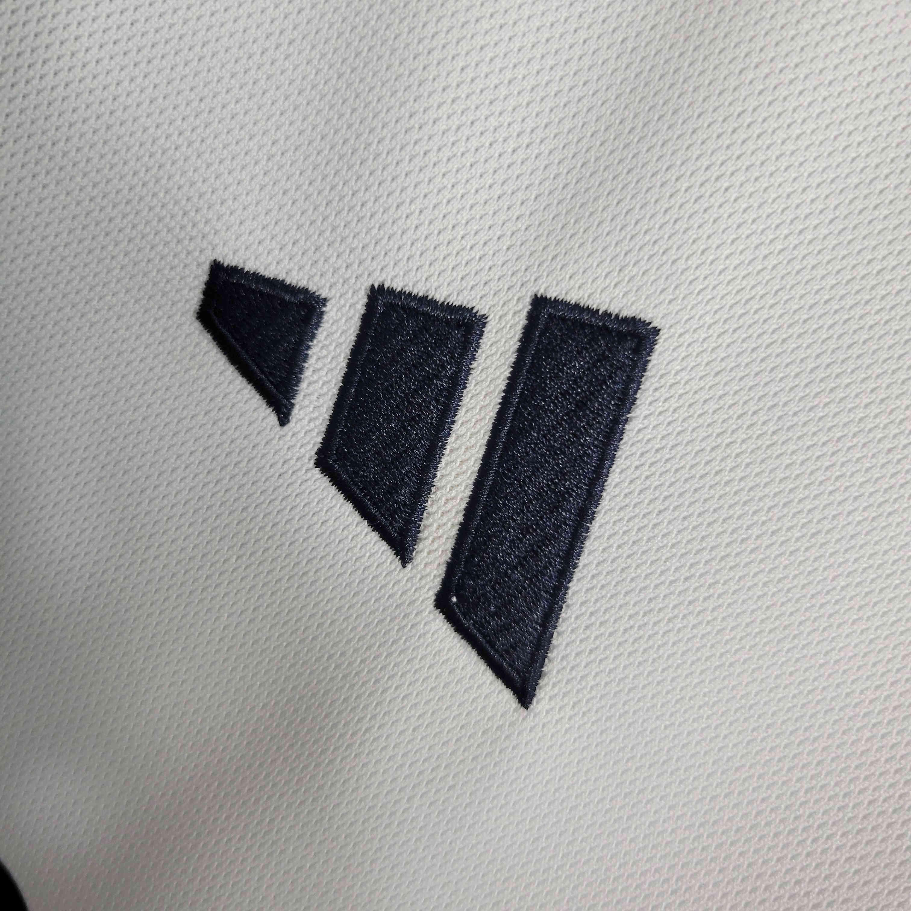 Real Madrid 2023 - Fútbol Club Vintage