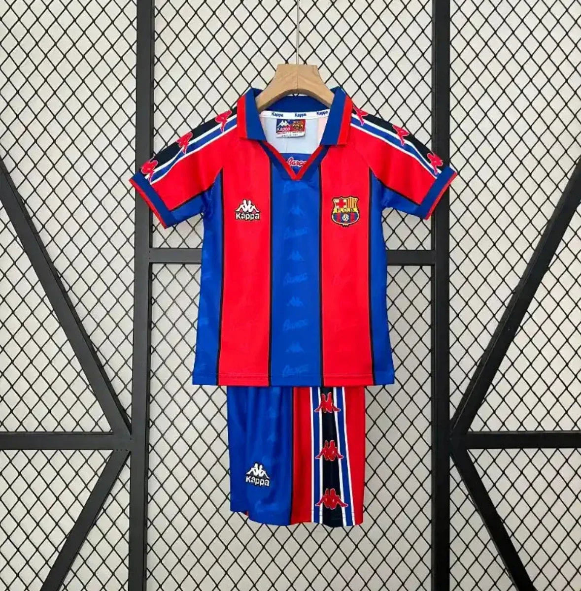 FC Barcelona Niños 1995-97 - Fútbol Club Vintage