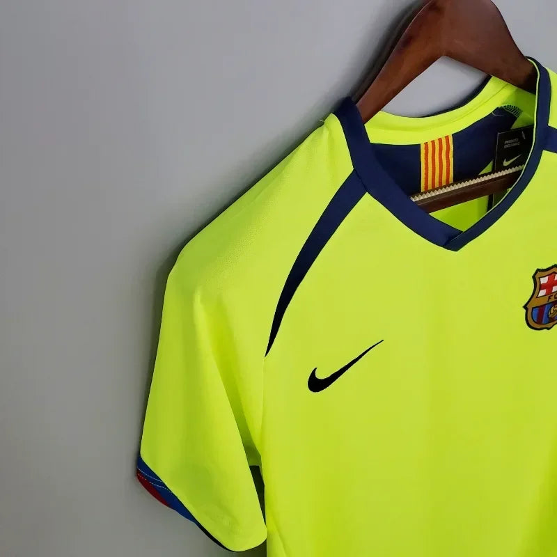 Camiseta Retro Ronaldinho FC Barcelona Visitante 2005-06 - Fútbol Club Vintage