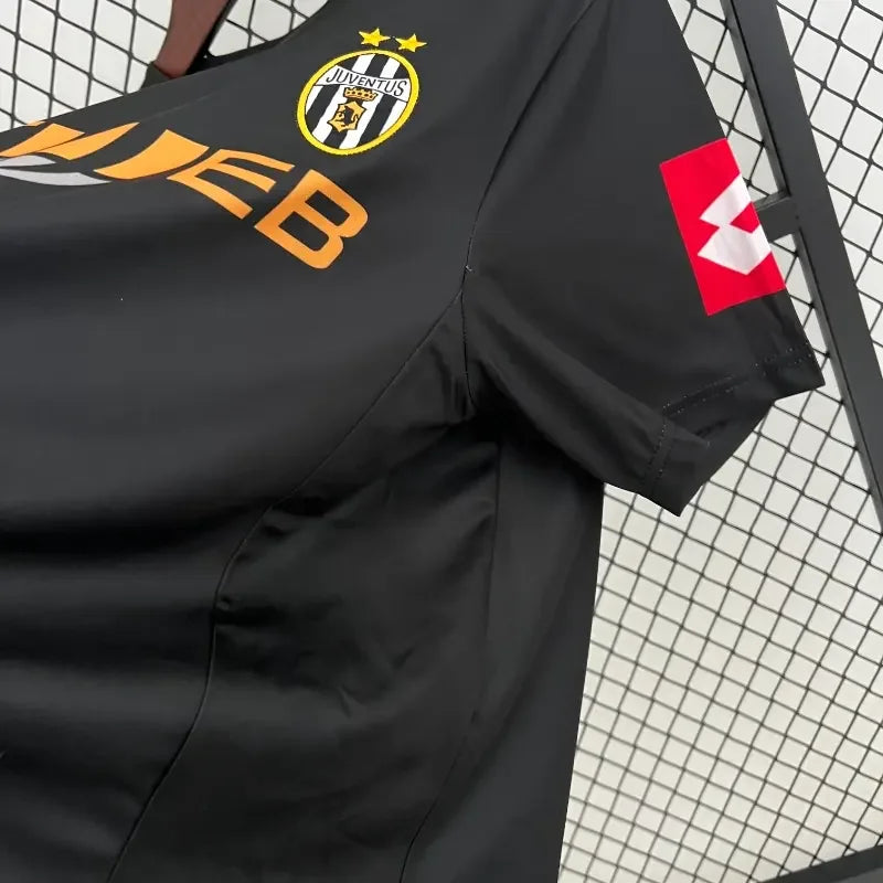 Camiseta Retro Juventus de Turín Visitante 2001-02 - Fútbol Club Vintage