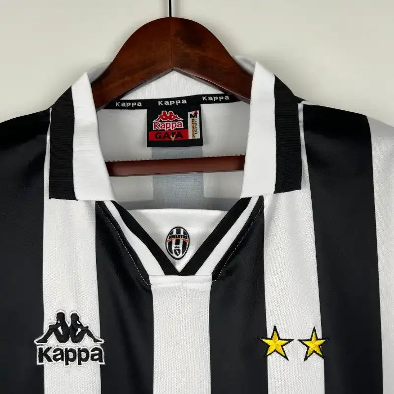 Camiseta Retro Juventus de Turín 1996-97 - Fútbol Club Vintage
