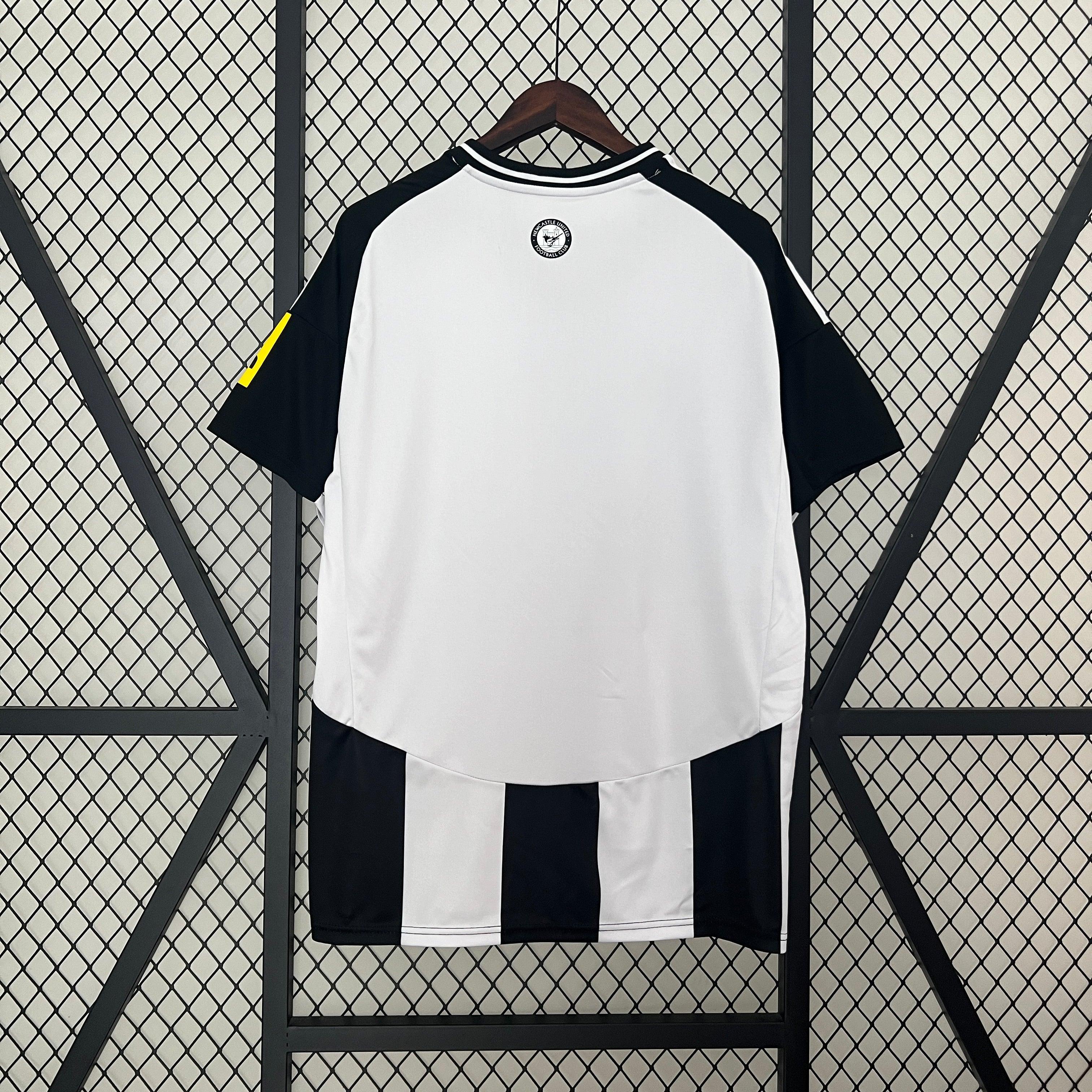 Camiseta Retro Newcastle United 2024-25 - Fútbol Club Vintage