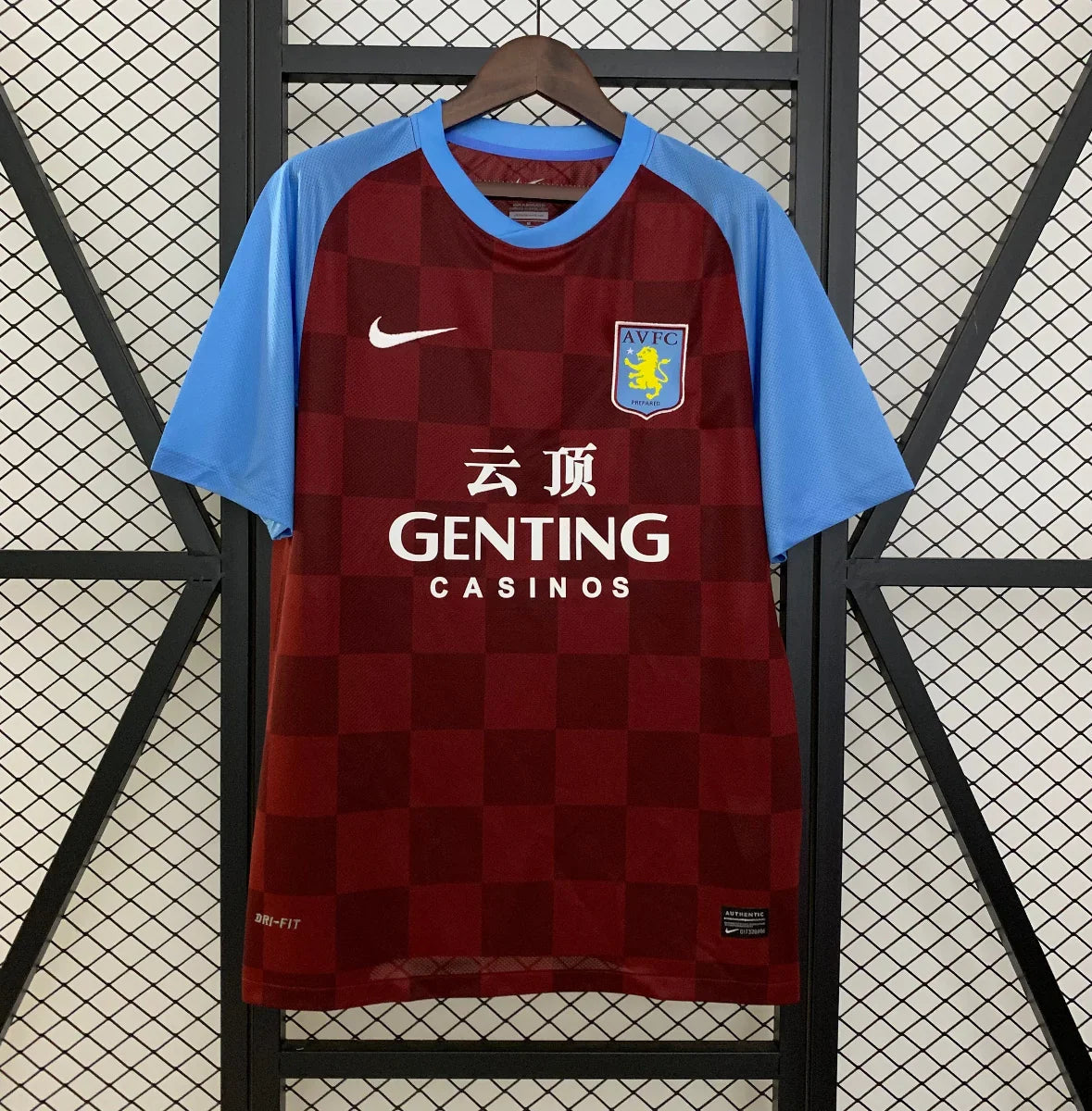 Camiseta Retro Aston Villa 2011-12 - Fútbol Club Vintage