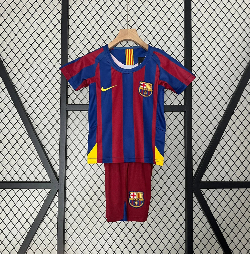 FC Barcelona Niños 2005-06 - Fútbol Club Vintage